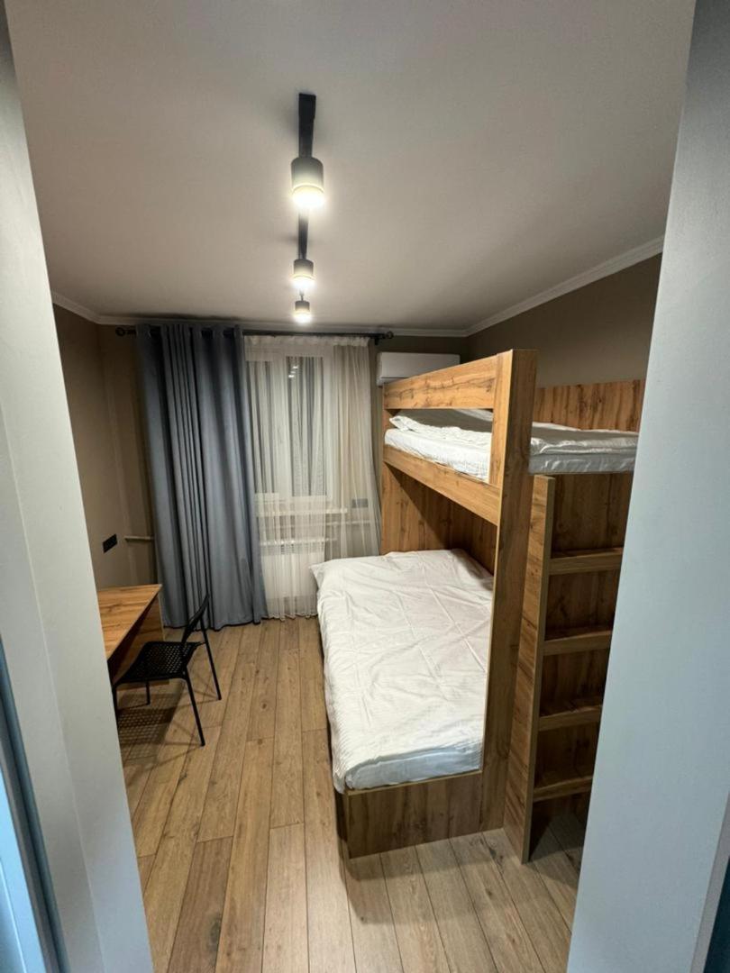 בישקק Cozy Hostel מראה חיצוני תמונה