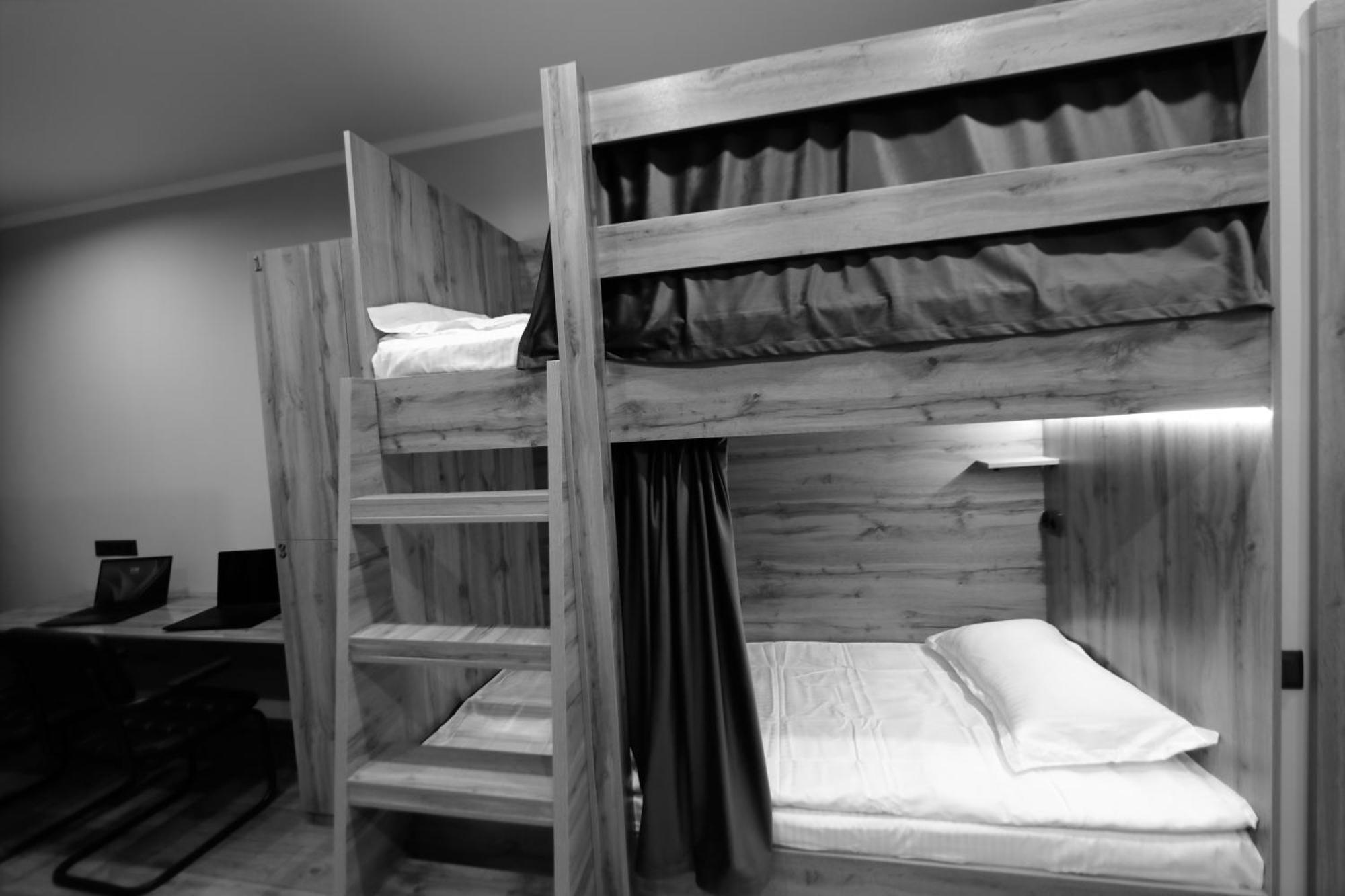 בישקק Cozy Hostel מראה חיצוני תמונה