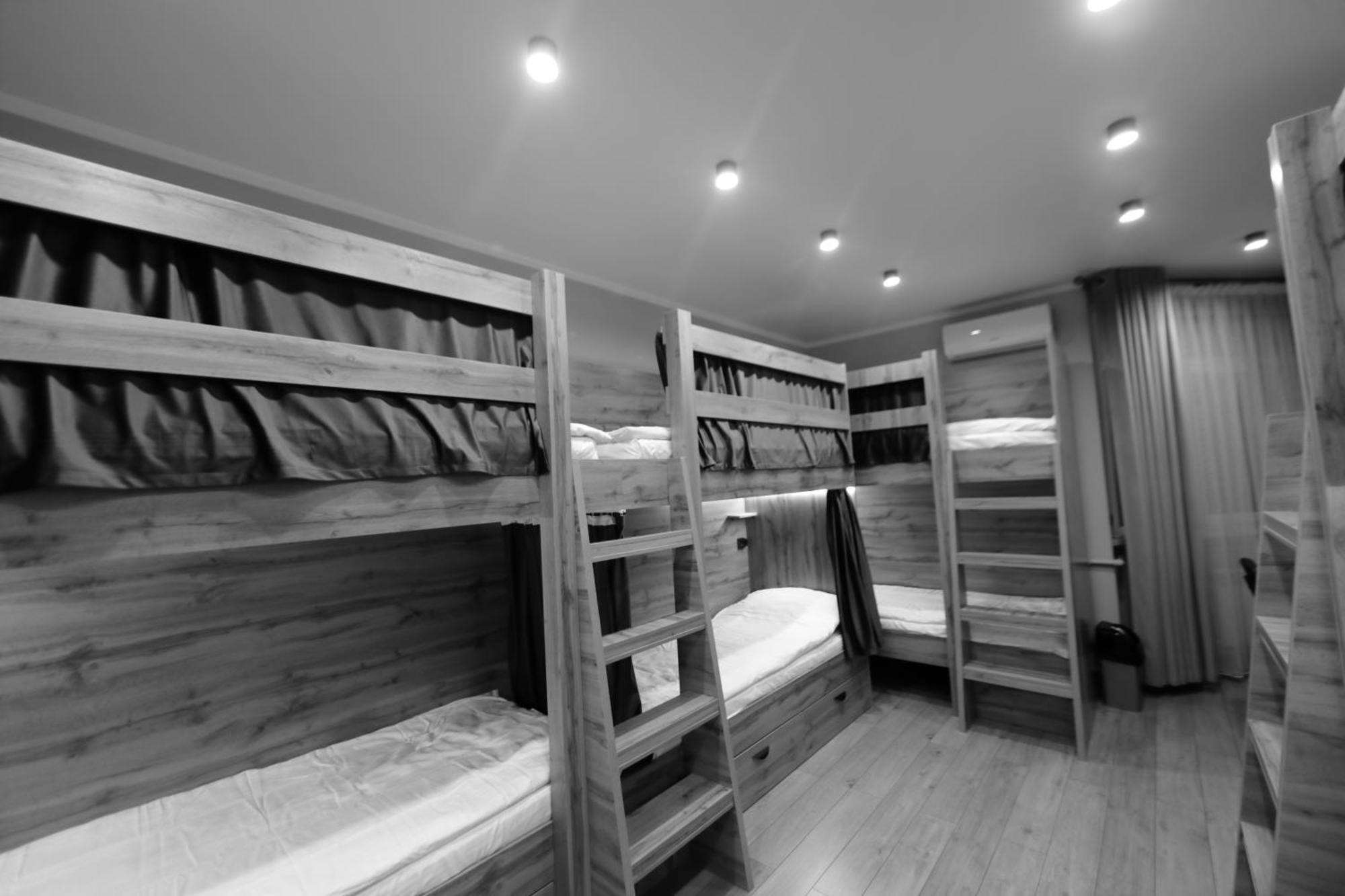 בישקק Cozy Hostel מראה חיצוני תמונה