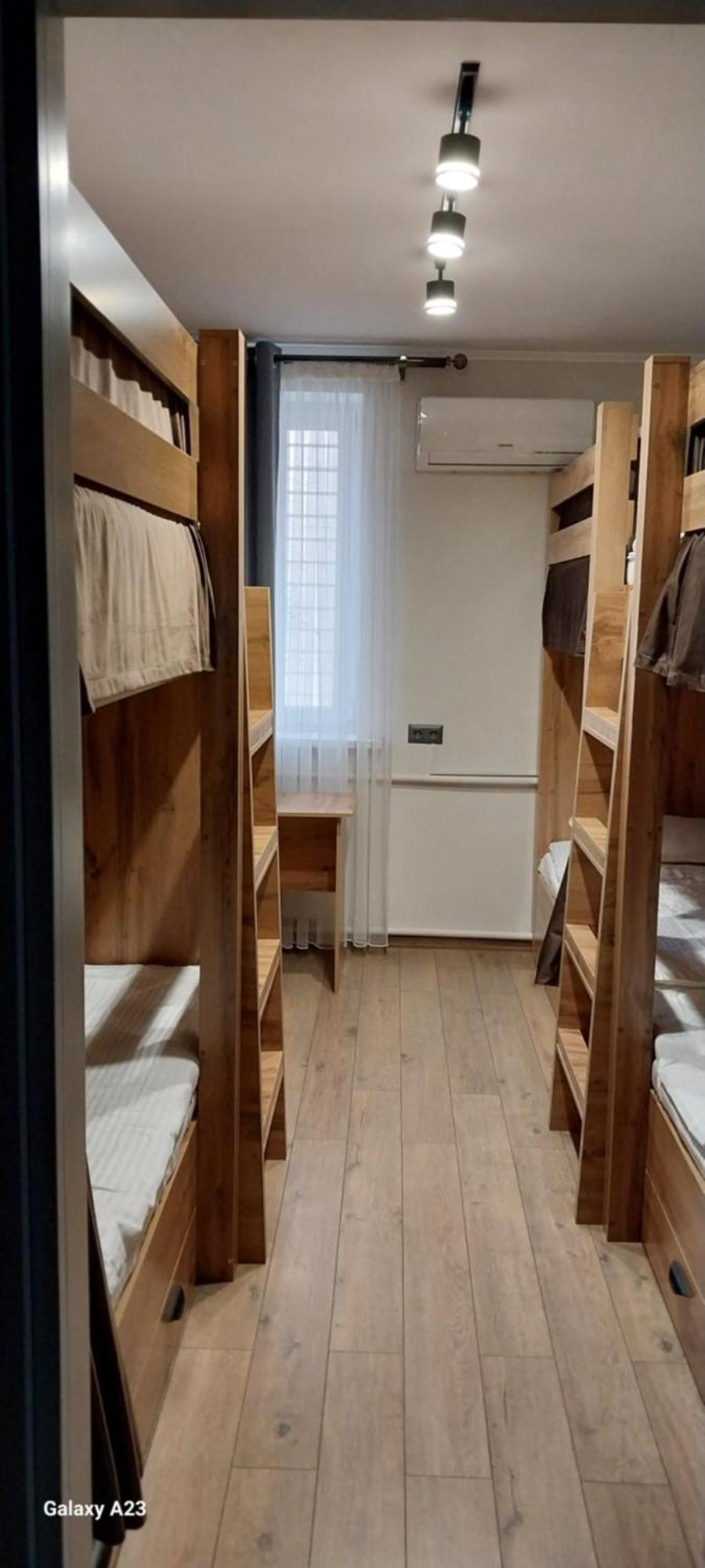 בישקק Cozy Hostel מראה חיצוני תמונה