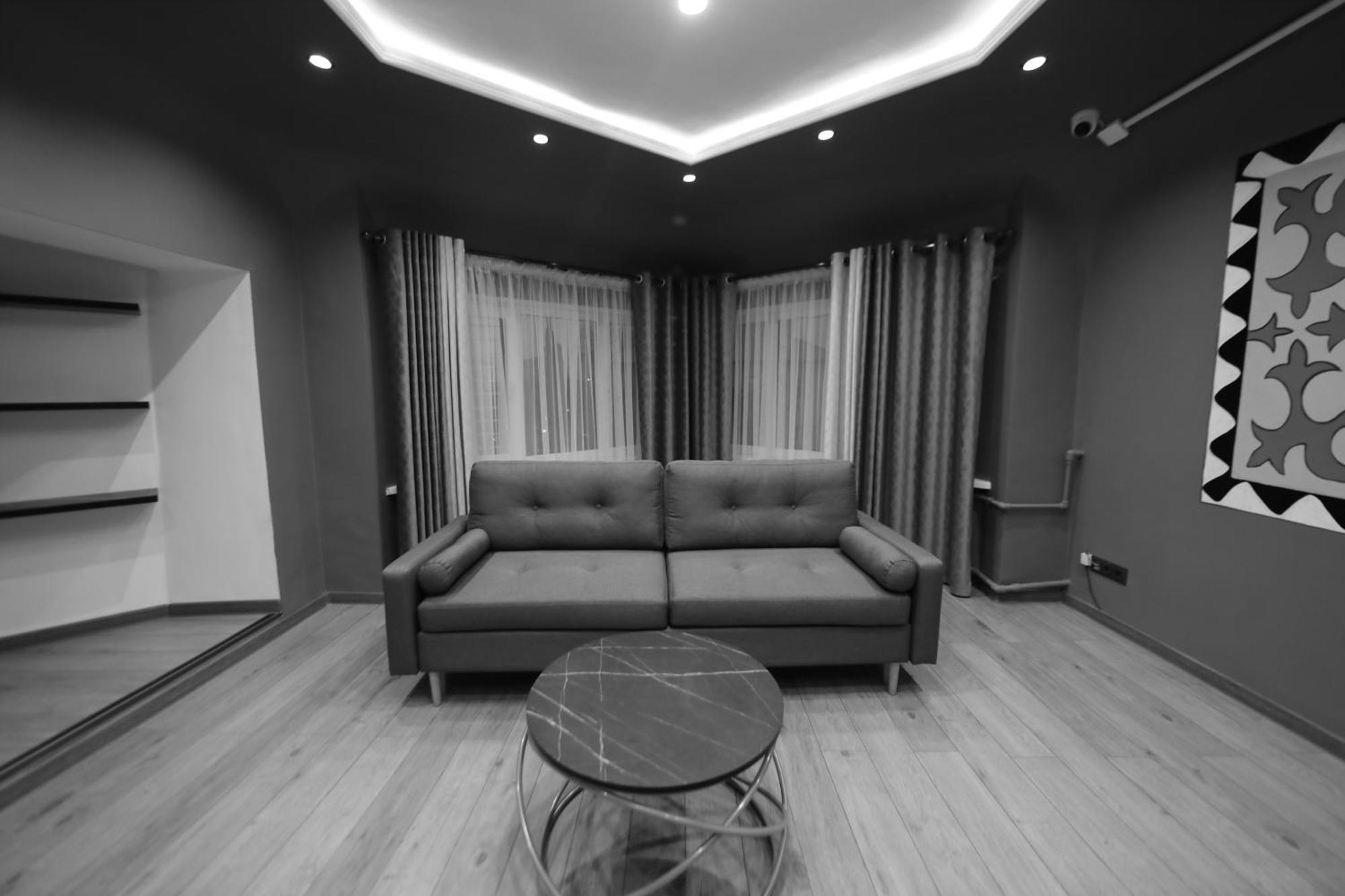 בישקק Cozy Hostel מראה חיצוני תמונה