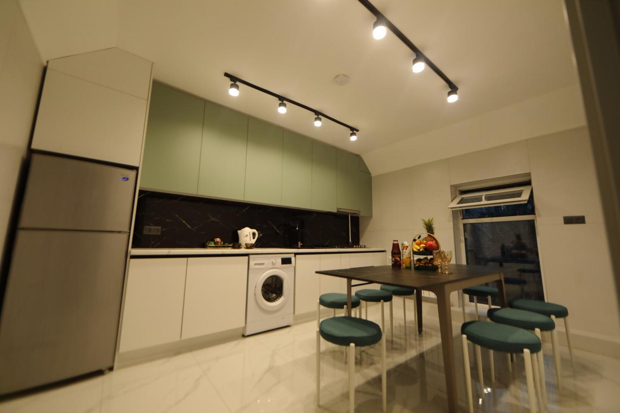 בישקק Cozy Hostel מראה חיצוני תמונה
