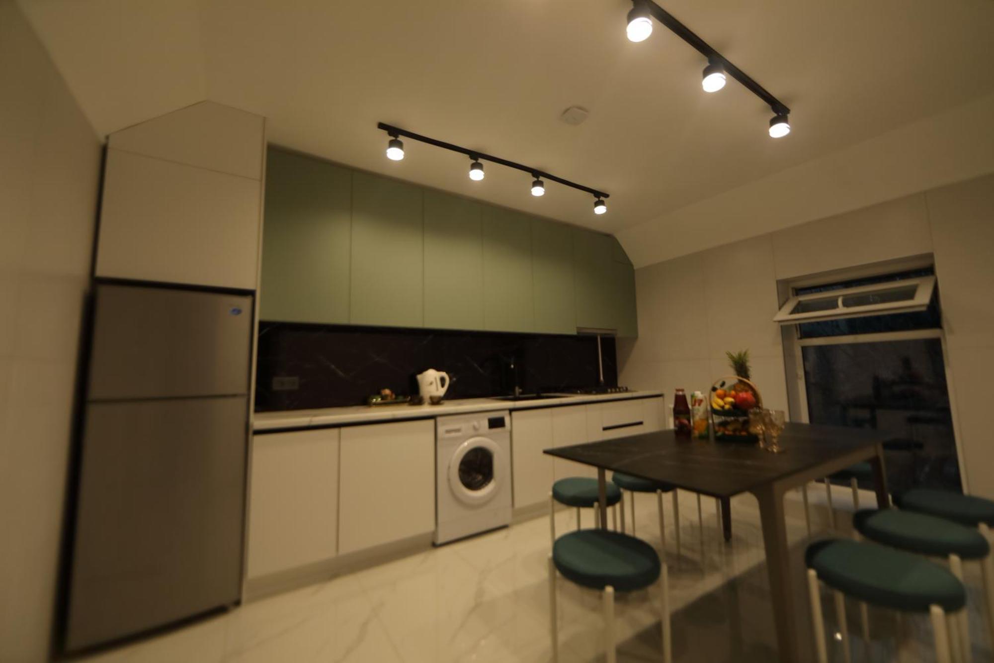 בישקק Cozy Hostel מראה חיצוני תמונה