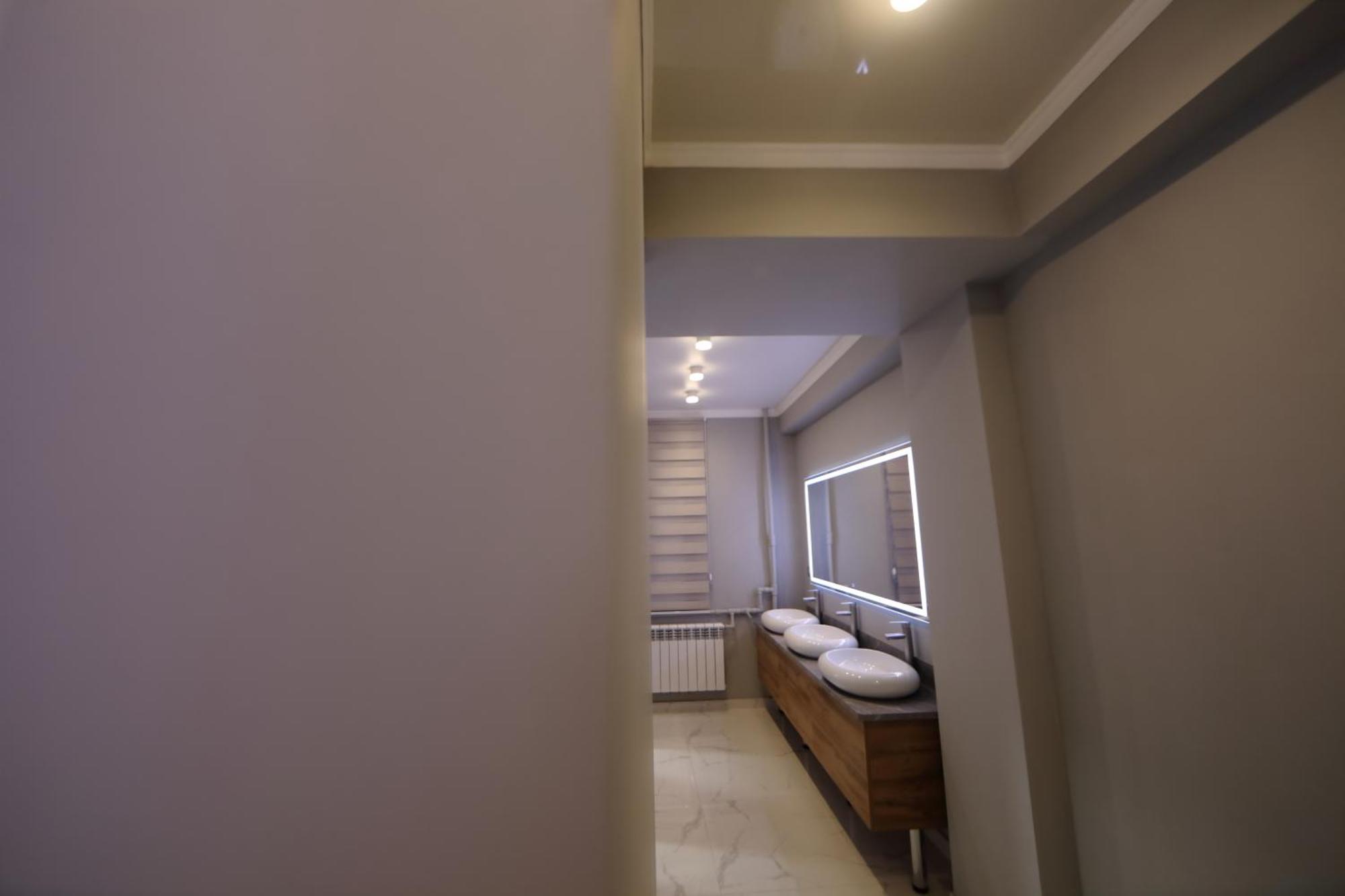 בישקק Cozy Hostel מראה חיצוני תמונה