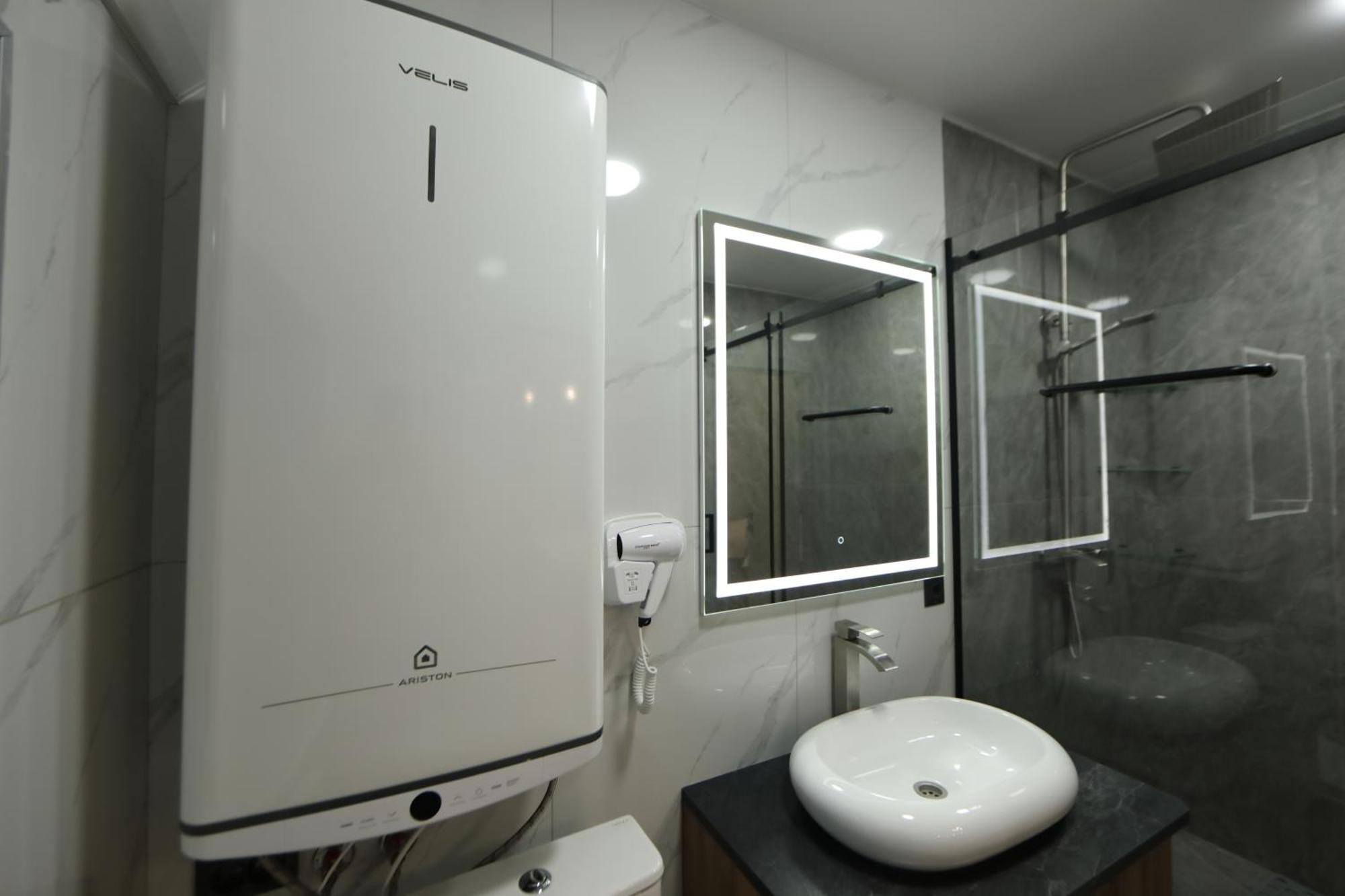 בישקק Cozy Hostel מראה חיצוני תמונה
