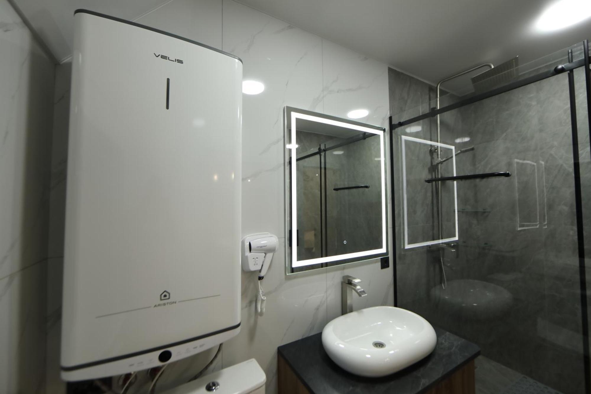 בישקק Cozy Hostel מראה חיצוני תמונה