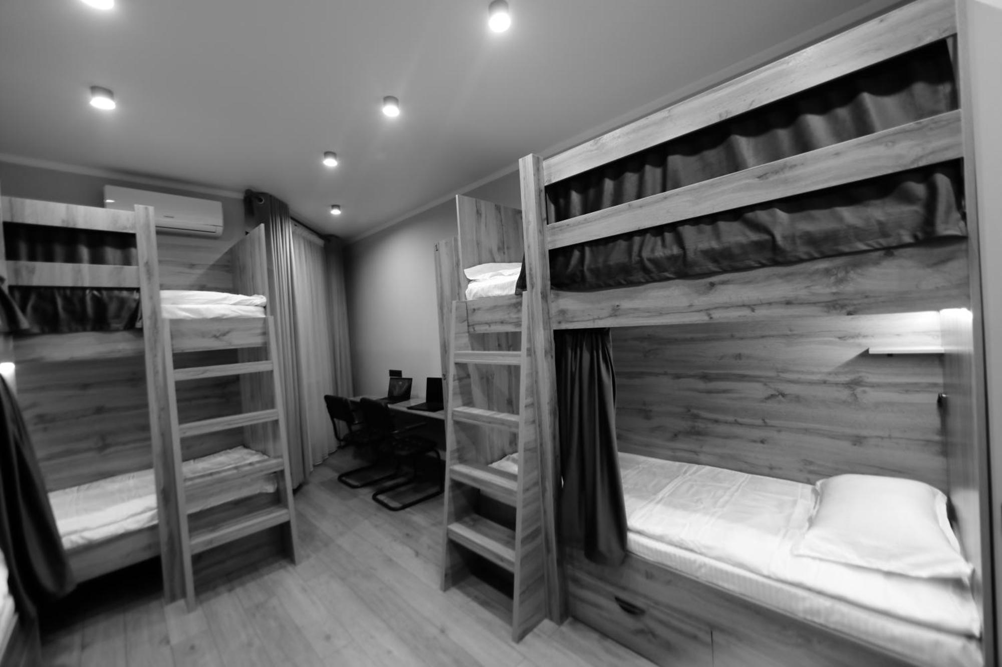 בישקק Cozy Hostel מראה חיצוני תמונה