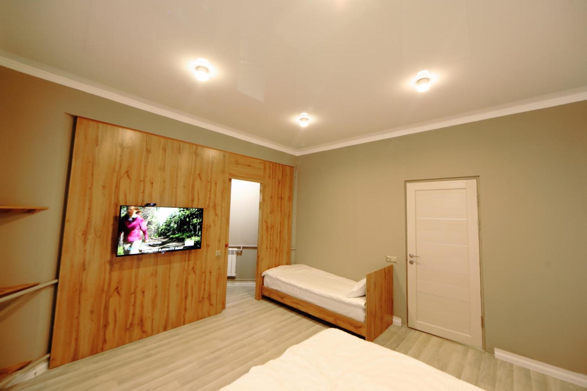 בישקק Cozy Hostel מראה חיצוני תמונה